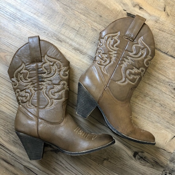 macy brown boots